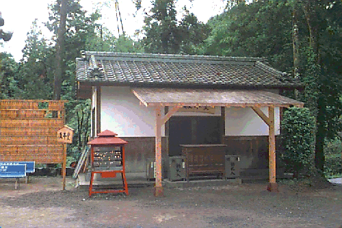 �������{��