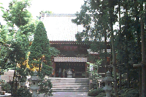 ��R���{��