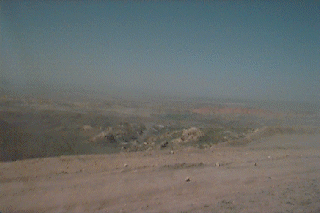 �g���N���j�X�^���̍����̕��i