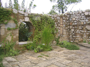 本当にそんな名前で、そんな雰囲気でした