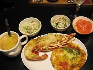 あとこれに、ハーフボトルのシャンパンと、缶チューハイ１本空けました