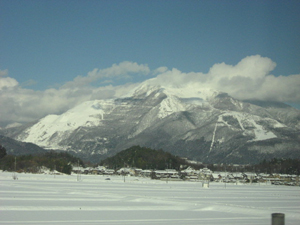 綺麗だな～と思いつつも、新幹線が遅れなくてよかったとも思ったり。(^^ゞ