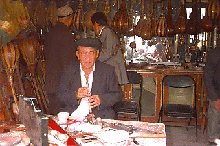 �E�l�X�̊y�퉮